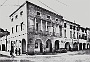 Via Savonarola e cinema Olimpia,1952 ca.(da il volto della città moderna)-(Adriano Danieli)